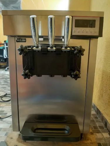 Maquina de Sorvete Expresso - 220v
