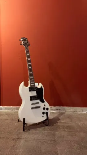 Guitarra SG Shelter