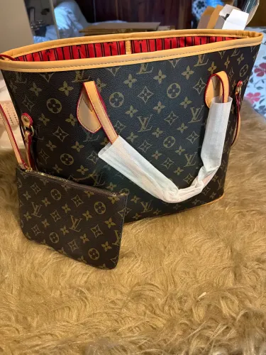 Bolsa Louis Vuitton Neverfull linha premium 