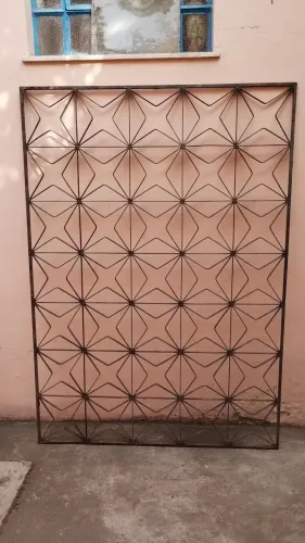 Grade de ferro de 1.70X1.20 m