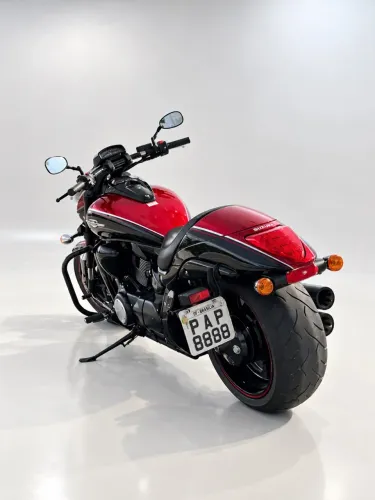 SUZUKI BOULEVARD M1800R BOSS
