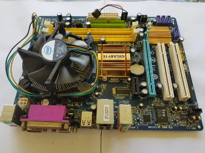Placa Mae Ga-g31m-es2l Ddr2 + Intel Core 2 Duo E7400 2gb