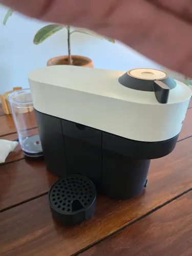 Vendo cafeteira Nespresso Vertuo Pop branca