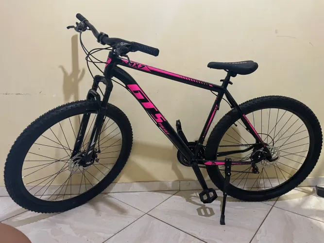 Bicicleta perfeita pouco usada 
