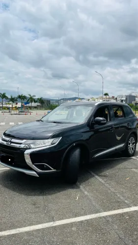 Mitsubishi Outlander Comfort 2.0 16V Aut. 2018