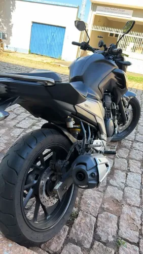 Fazer 250 2023 Preto