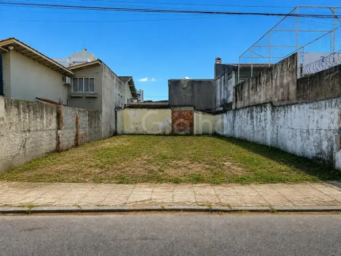 Imóvel para venda possui 165 metros quadrados em Balneário - Florianópolis - SC