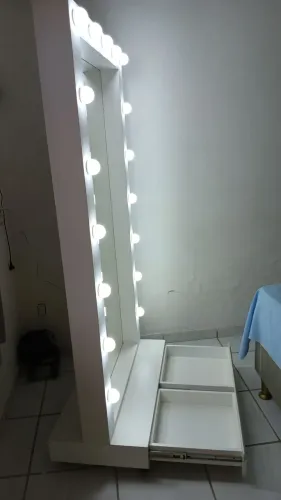 Espelho camarim com lampadas
