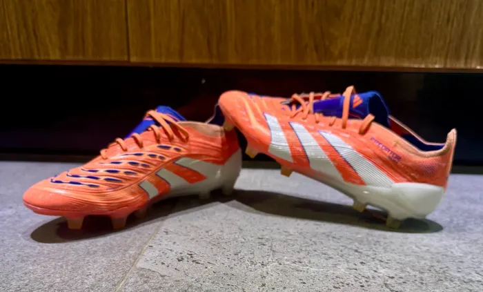 Chuteira Adidas Predator Elite - 40
