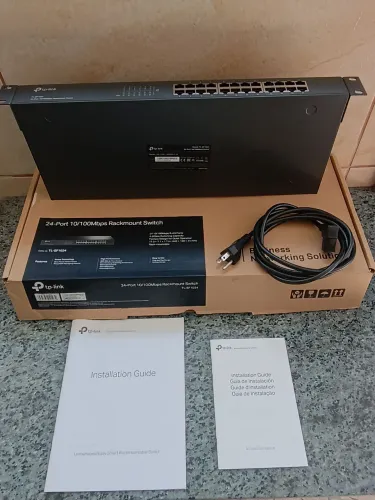 Vendo Switch 24 Portas 10/100 Rack TL-SF1024 TP-Link, novo na caixa.