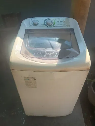 Vendo máquina de lavar Consul,8kls com defeito.