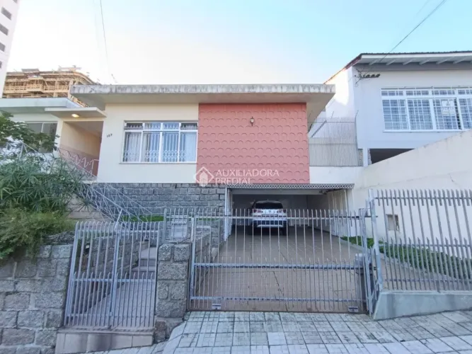 Casa 3 dormitórios - Centro de Florianópolis