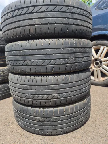 Jogo de pneus 185/70/14 Goodyear