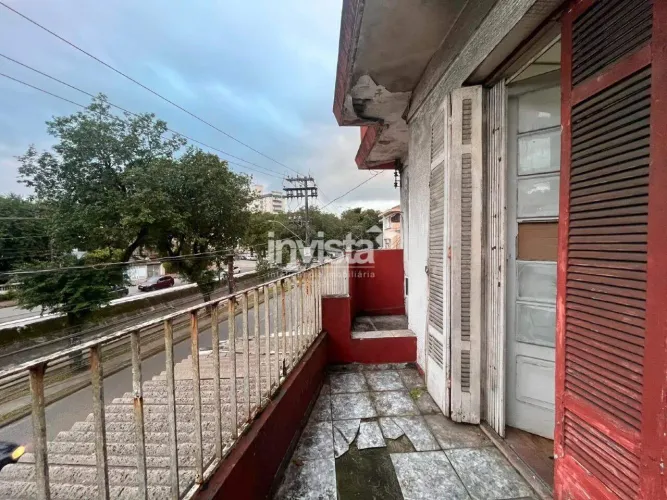 Casa Sobreposta alta para locação no Macuco