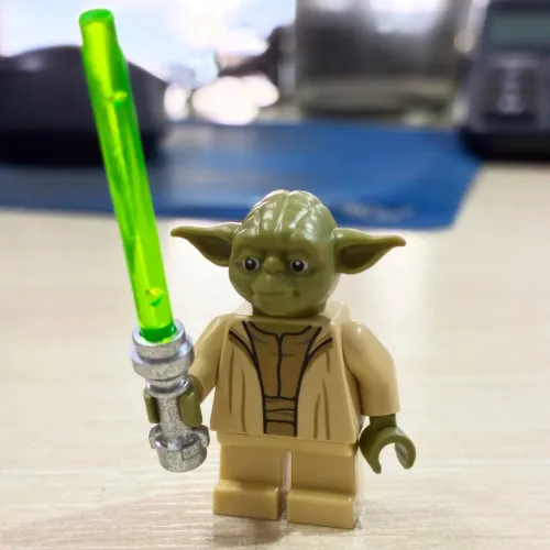 Lego Minifigure Star wars Yoda tusken Raider R2-D2