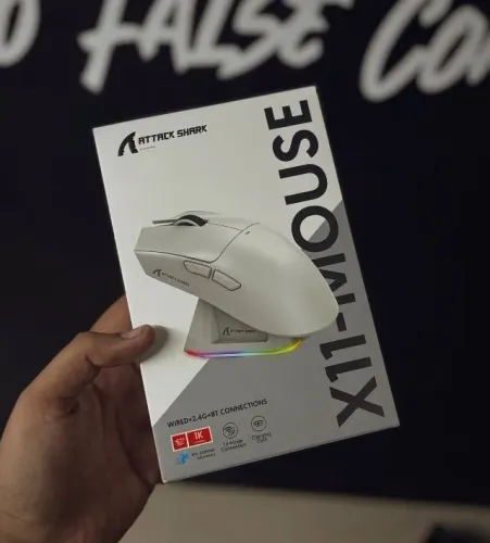 Mouse Attack Shark X11 Branco sem Fio + Base de Carregamento