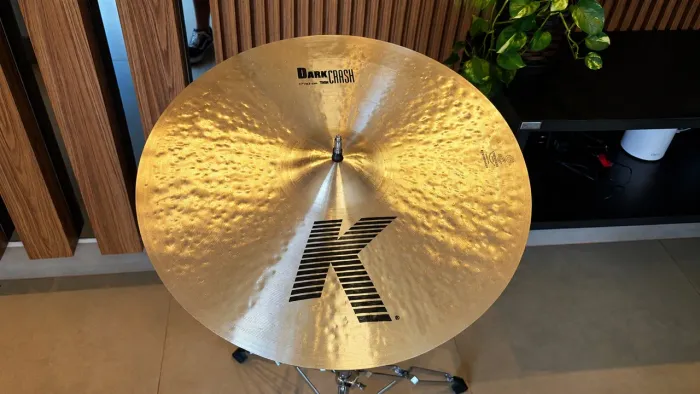 Zildjian K Dark Thin Crash 17? - ZERO | Sem uso | 1130g