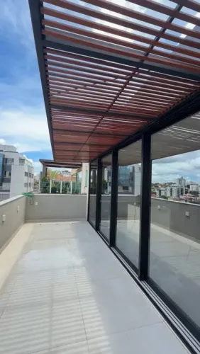 Pergolado alumínio ripado