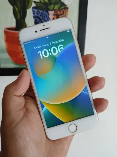 iPhone 8