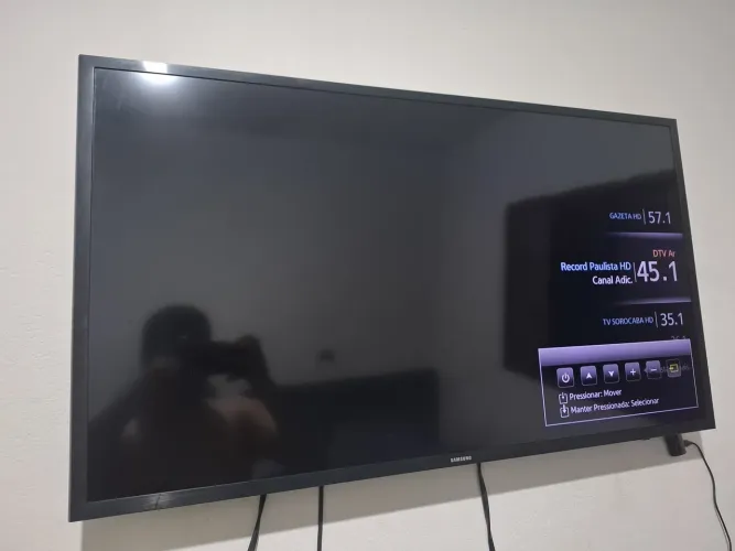 Tv Samsumg 40' com Mi Stick Tv 4k