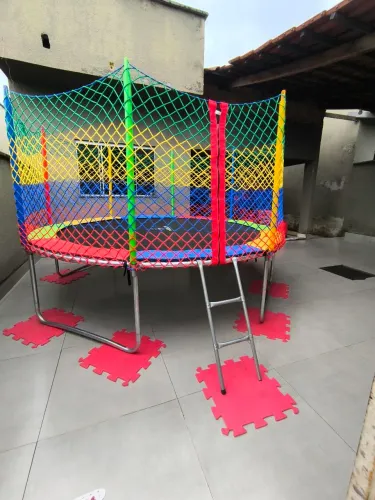Aluguel de pula pula e piscina de bolinhas