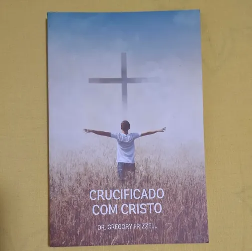 Livro Crucificado com Cristo