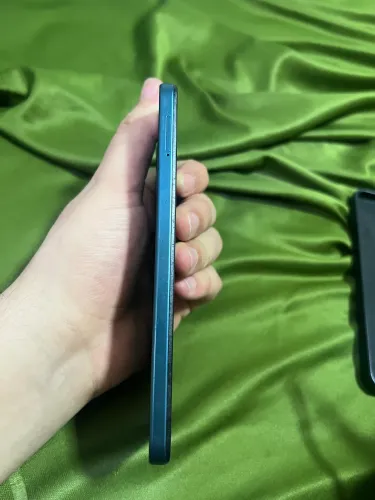 Motog34 256gb Tela trincada mas e a original !!