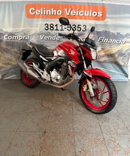 Honda CB 250F Twister 250 cc. - Financio em até 48x e parcelo em 21x no cartão