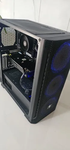PC Gamer de Alto Desempenho - Ryzen 5 / 16GB / RX 590 8GB