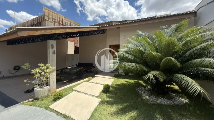 Casa à venda com suíte - Vila Verde - Jundiaí/SP