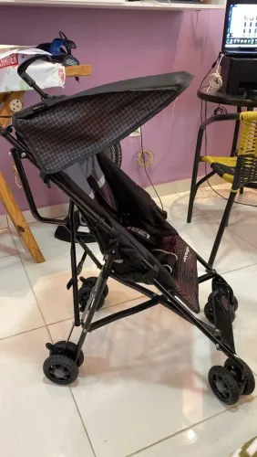 Carrinho de bebê para passeio
