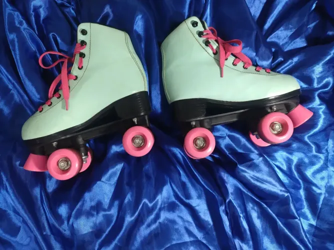 VENDO PATINS