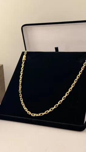 Lindo cordão maciço 18k , zero nunca usado