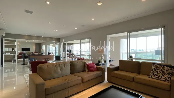 Apartamento no Cena Golf