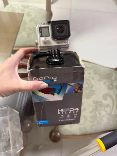 Gopro hero 4 com acessórios originais