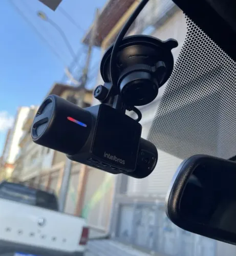 Câmera veicular Intelbras DC 3201 2k