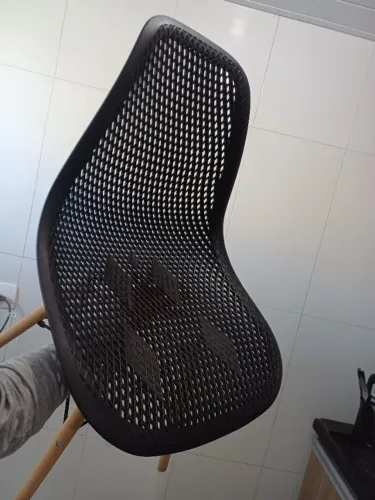 Cadeira Eames Design Colméi
