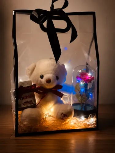 Presente dia dos namorados urso, chocolate e flor