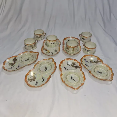 ANTIGO CONJUNTO DE CHÁ EM PORCELANA JAPONESA CASCA DE OVO
