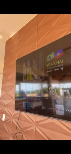 LG 70? 4K Smart TV 70UQ8050 - Tela Quebrada (Para Peças)