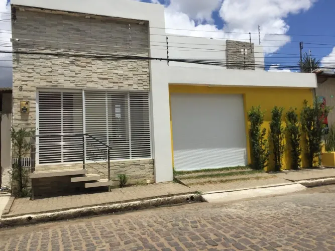Casa a venda em Palmeira dos Índios - AL
