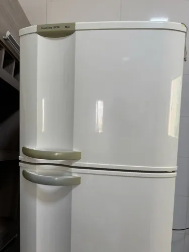Geladeira Electrolux Frost Free, 352 litros, ótimo estado 