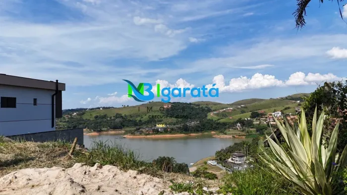 Terreno em Condomínio para Venda em Igaratá, Centro