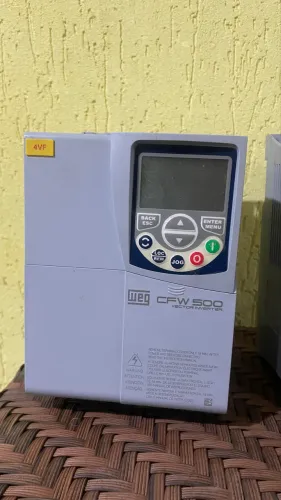 Inversor de frequência WEG CFW500 Trifásico 220V
