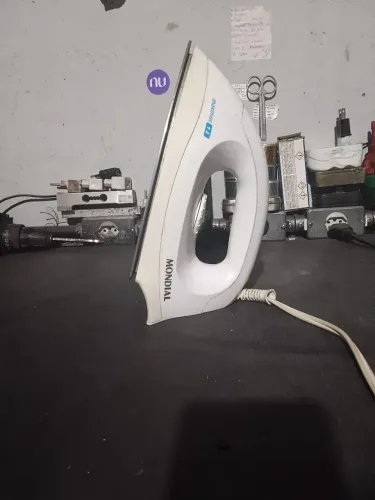 Ferro de passar Roupa Seco