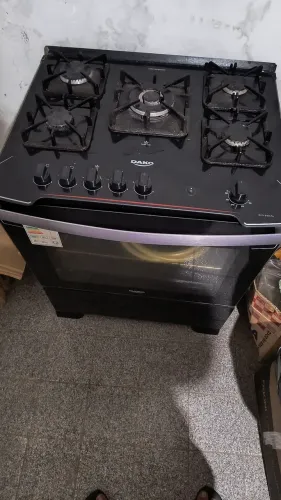 Fogão Dako 5 bocas com mesa de vidro e tripla chama