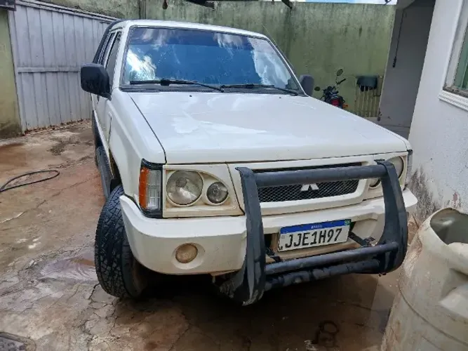 Mitsubishi L200 GL 2.5 4X4 CD Diesel 2007