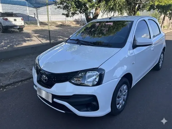 Toyota Etios X 1.3 Flex 16V 5P Mec. 2020