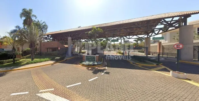 Locação de Casas / Sobrado Condomínio na cidade de São Carlos