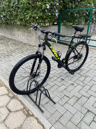 VENDE-SE BICICLETA FIRST ARO 29